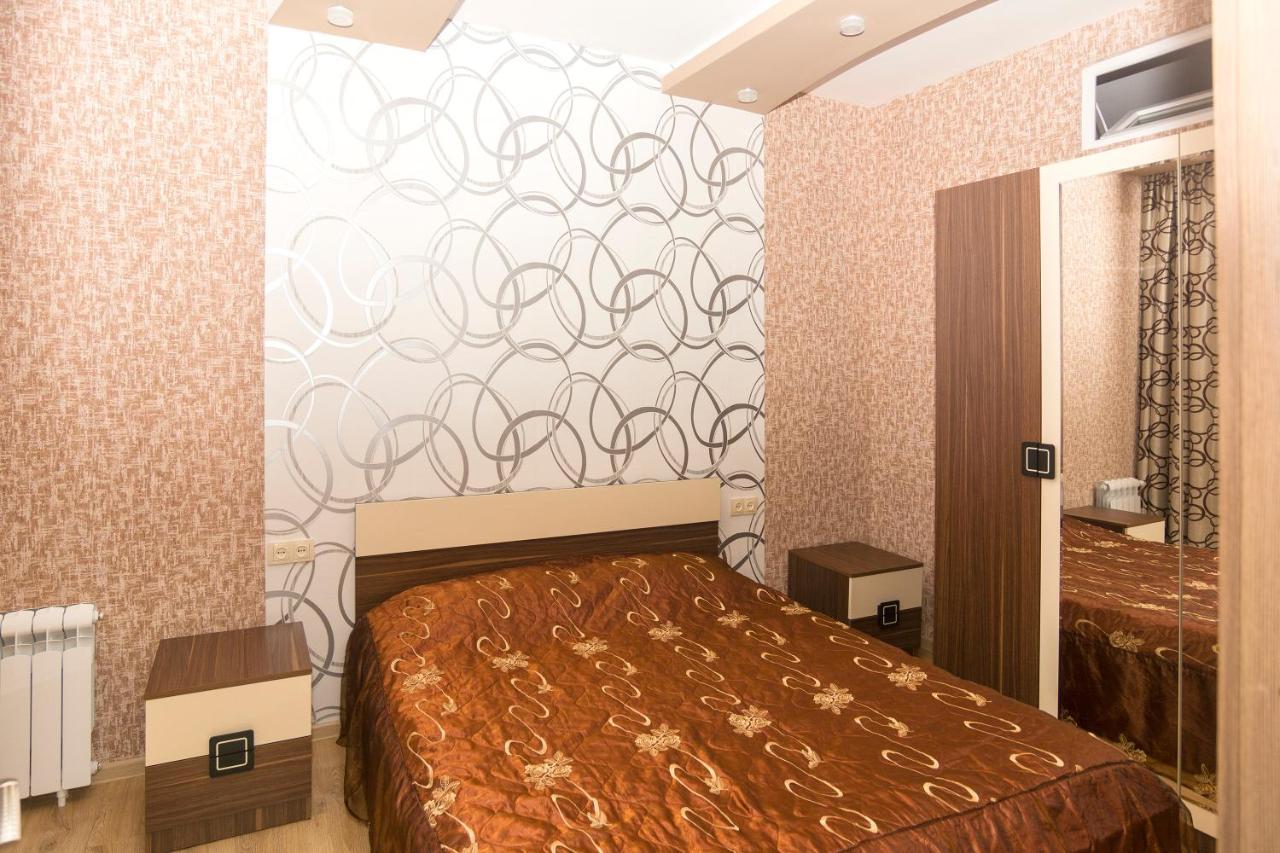Apartment On Takaishvili Street Batumi Exterior photo